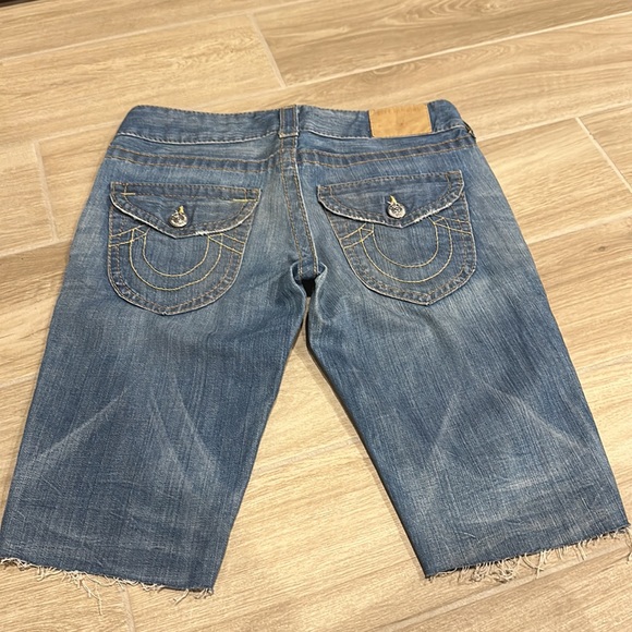 True Religion Pants - True Religion jeans shorts size 27 super cute style Johnny